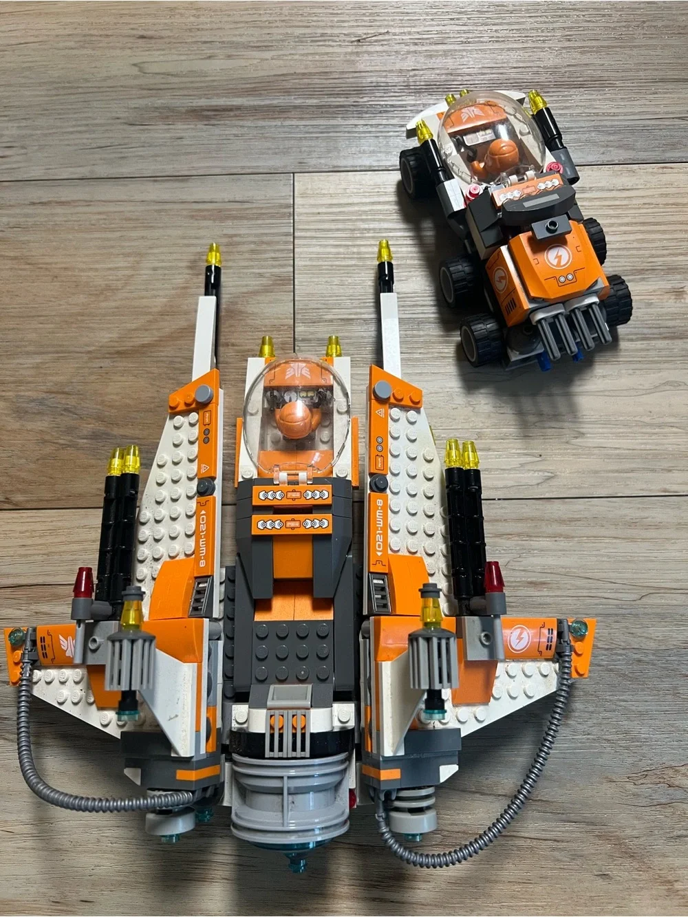 LEGO-Galaxy Squad-Bug Obliterator (set number 70705) (Fully Assembled and Glued